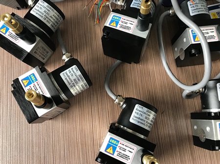 0~10v늉�ݔ�����Kλ�Ƃ�������Μy���É���